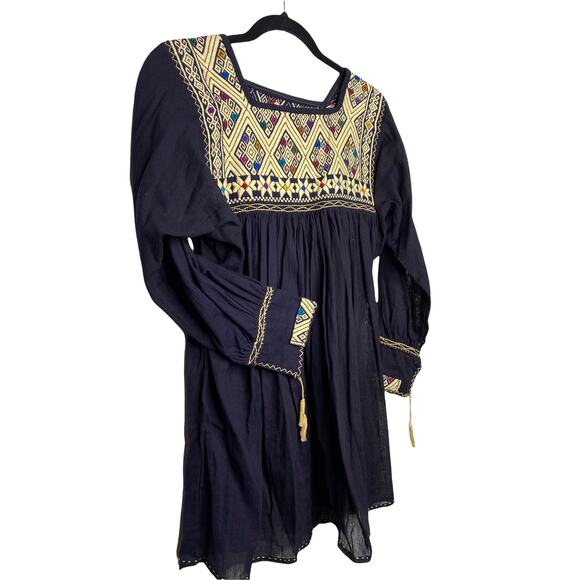 Santa Margarita San Andres Handmade Embroidered Spanish/ Boho Flowy Tunic Top - Picture 4 of 5